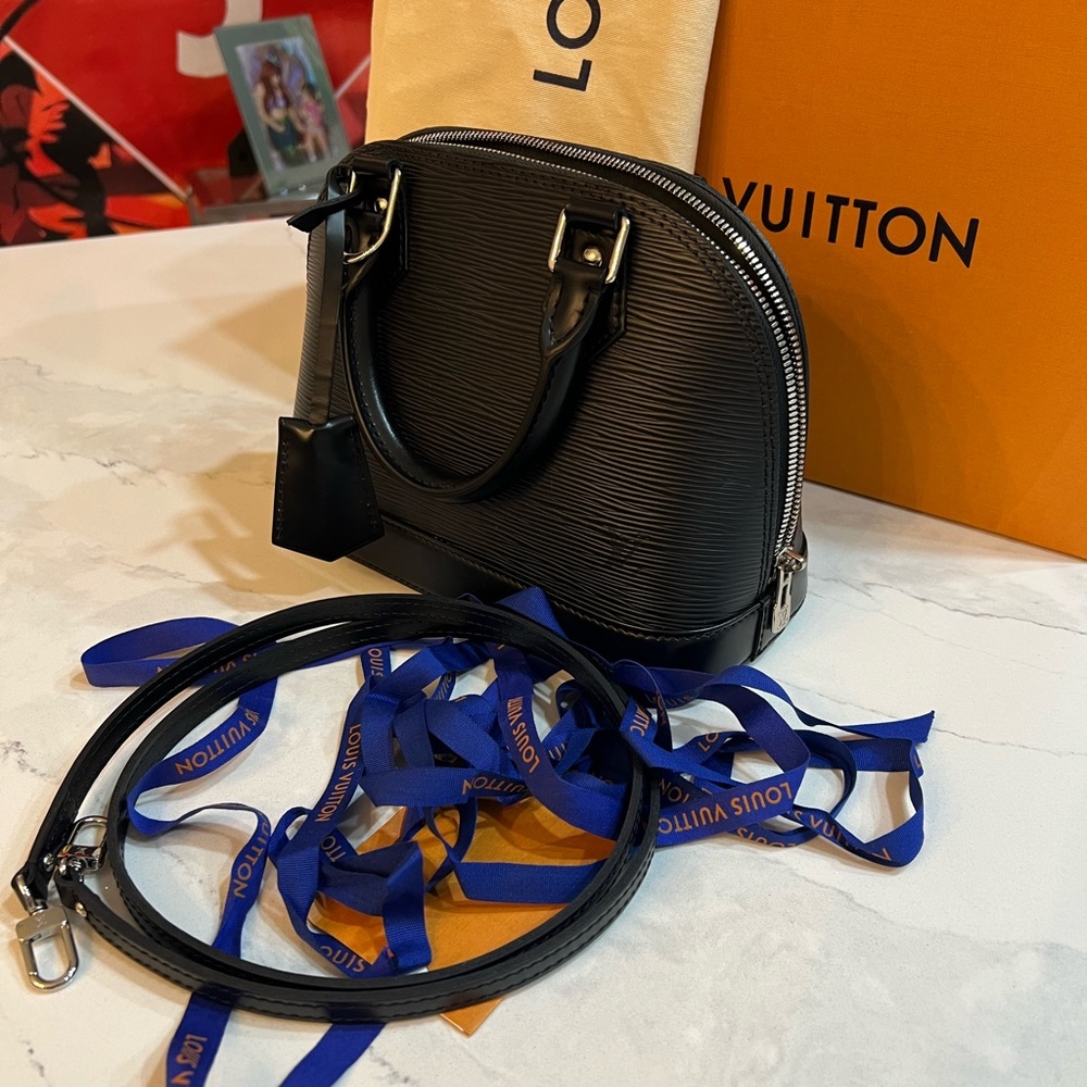 Louis Vuitton Alma BB.